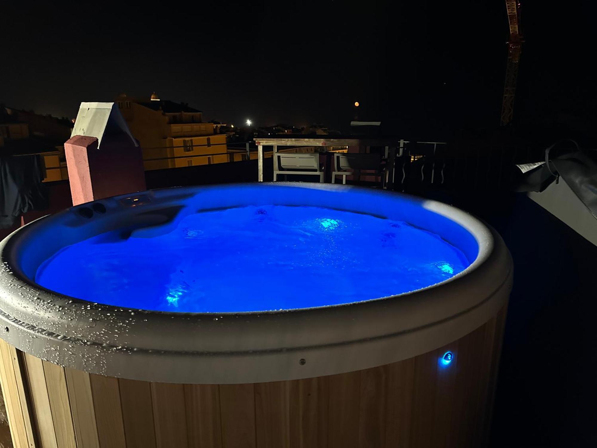 Pepites Bastiaises Vatta Appartement Roof Top Jacuzzi Vue Vieux Port 巴斯蒂亚 外观 照片
