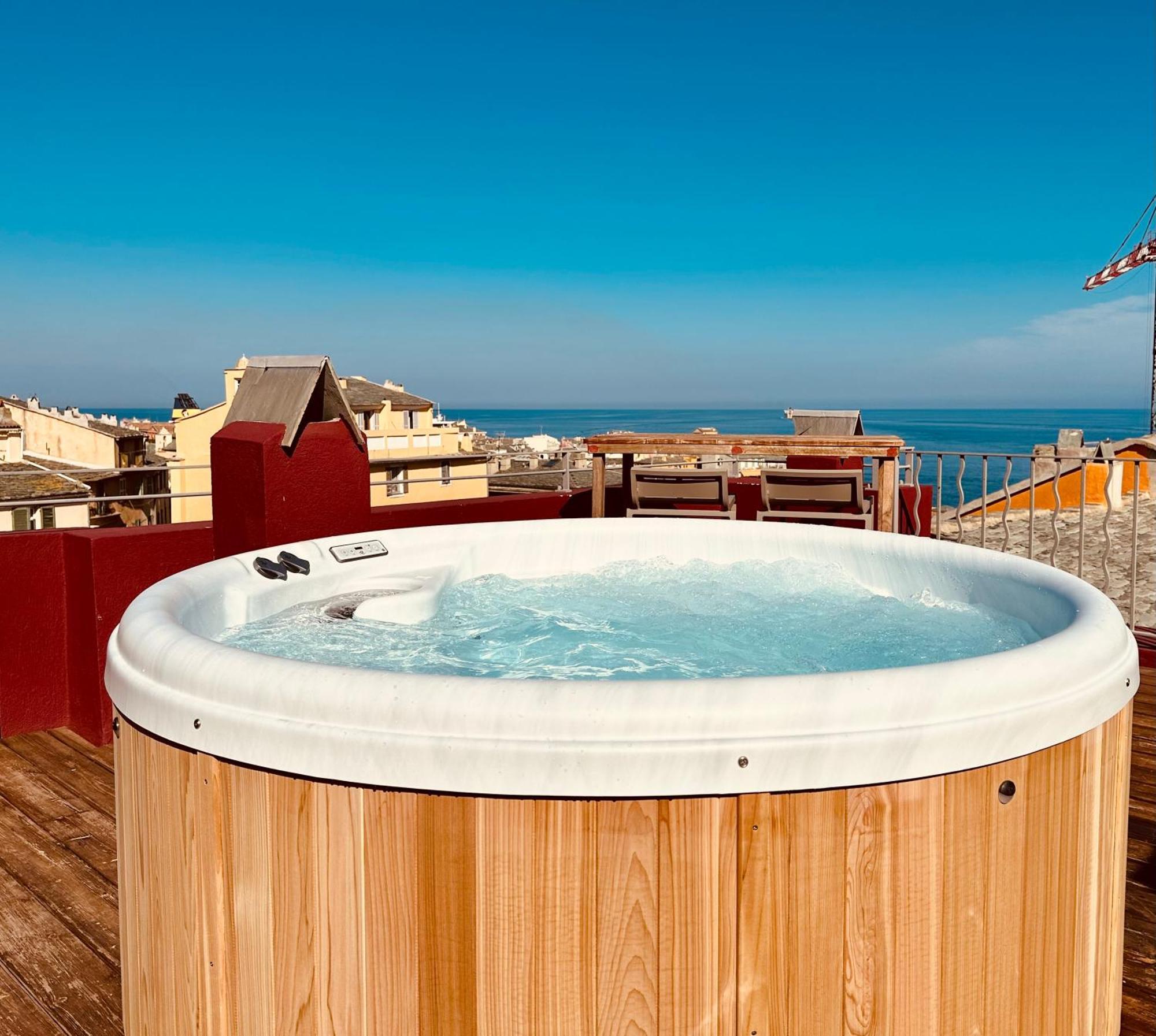 Pepites Bastiaises Vatta Appartement Roof Top Jacuzzi Vue Vieux Port 巴斯蒂亚 外观 照片